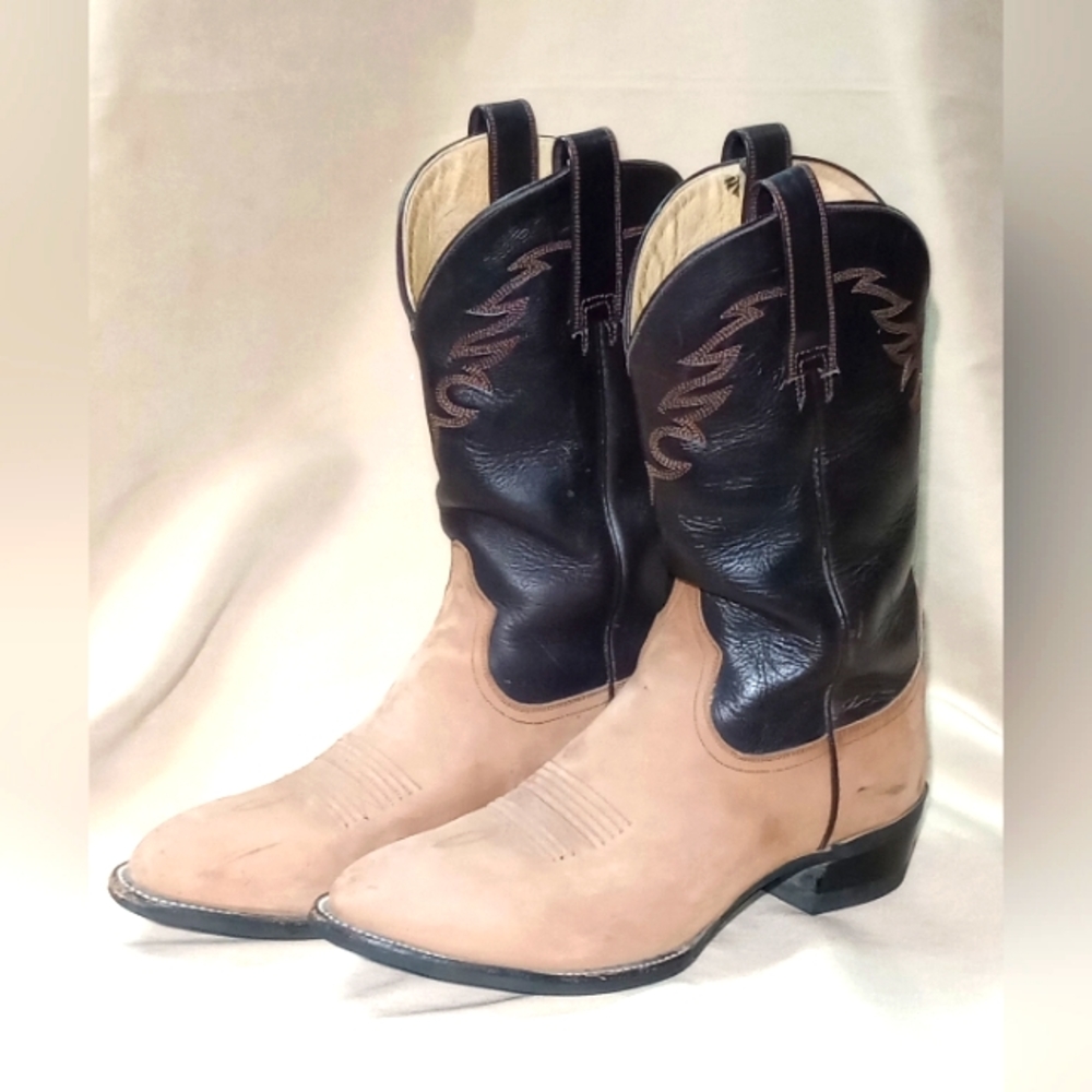 Ariat boots sz 7.5 mens , women's 9